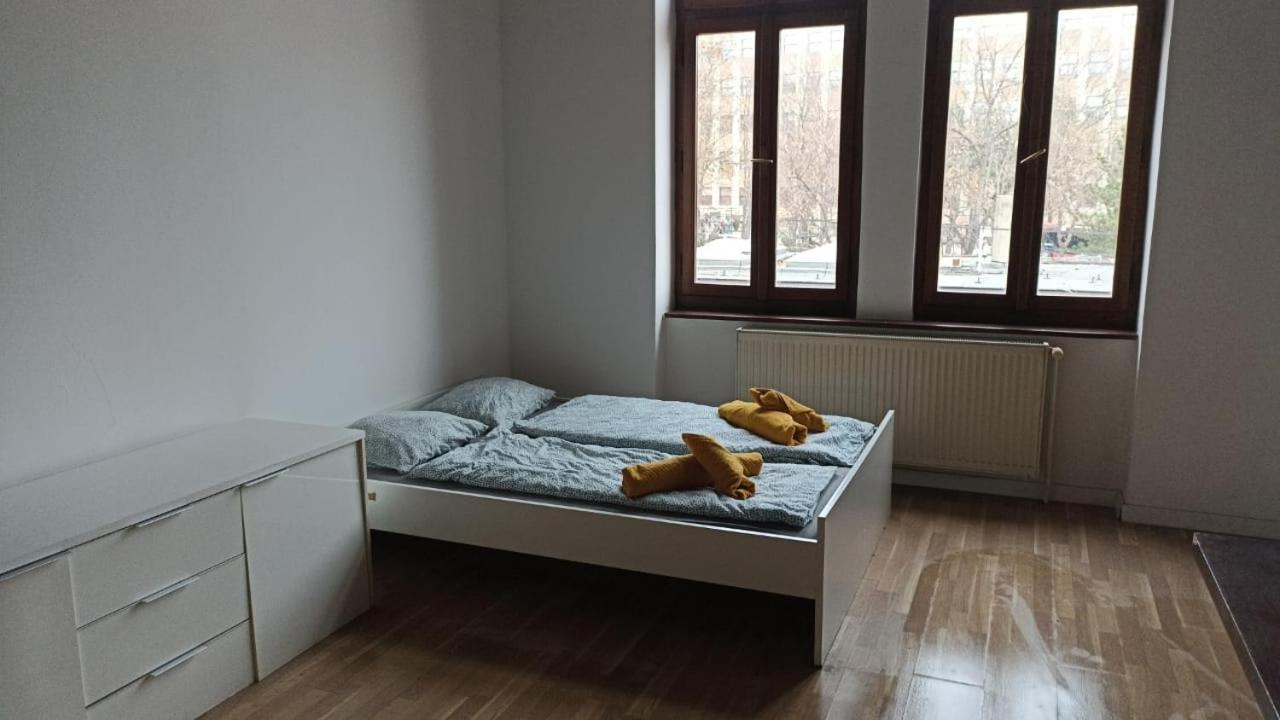Blue Lotus Apartments Bratislava Exterior foto